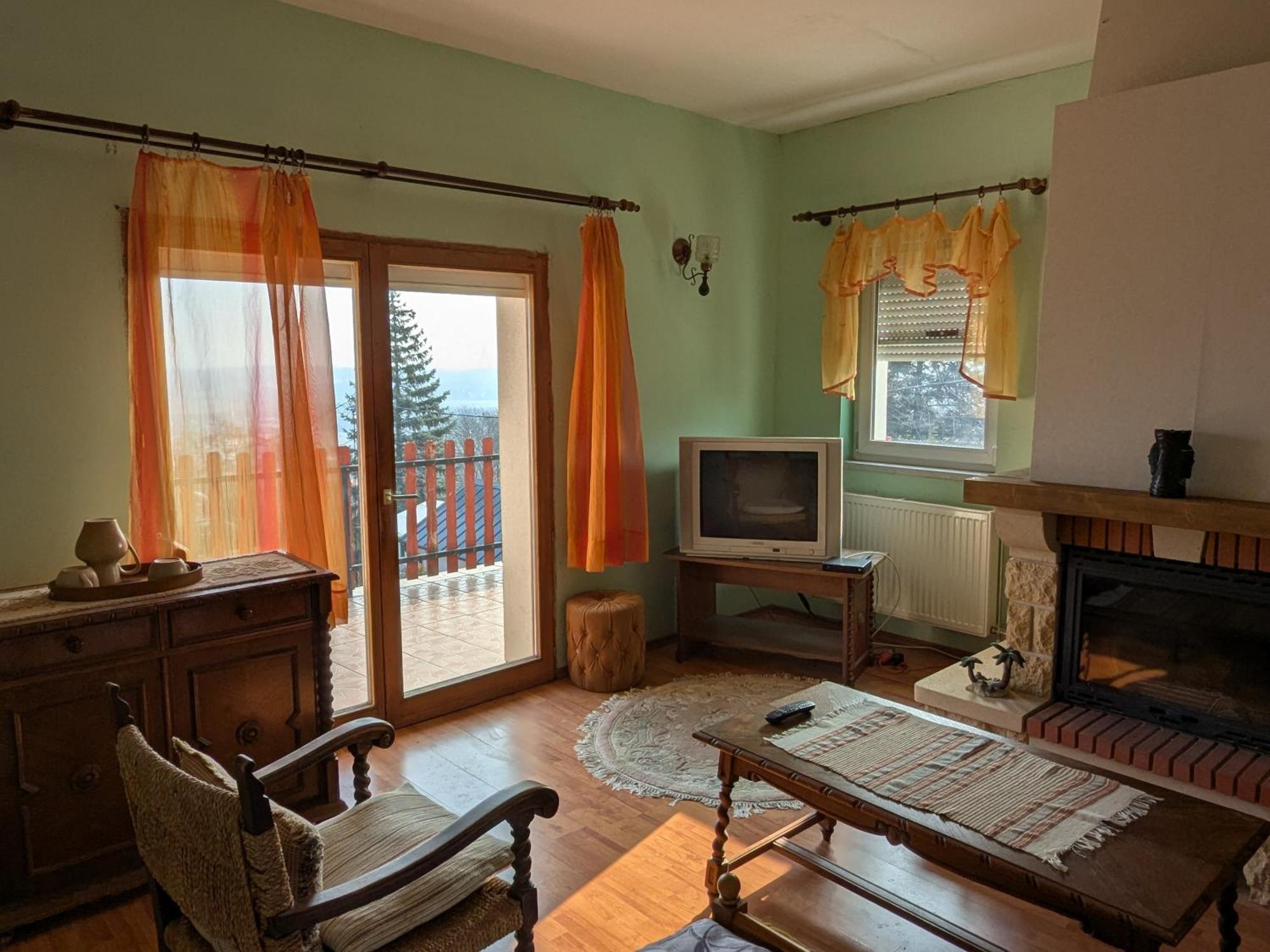 Valeria Vendeghaz Apartment Budakalasz Exterior photo